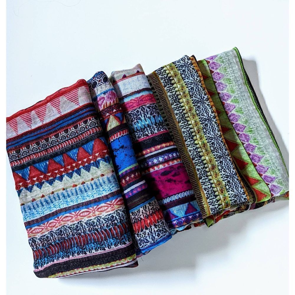Ladies Aztec Scarf - Picture 12 of 13